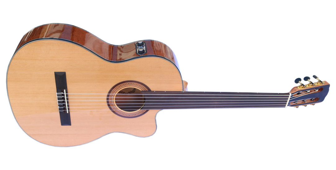 Båndløs klassisk guitar CP-4 — krop og betjeningsknapper på siden