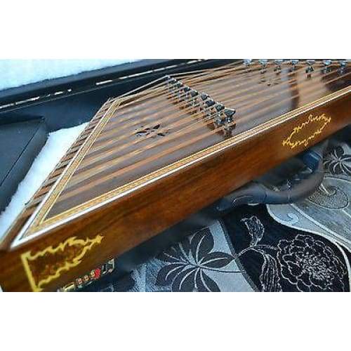 Santour persan professionnel Sadeghi avec hard case inclus